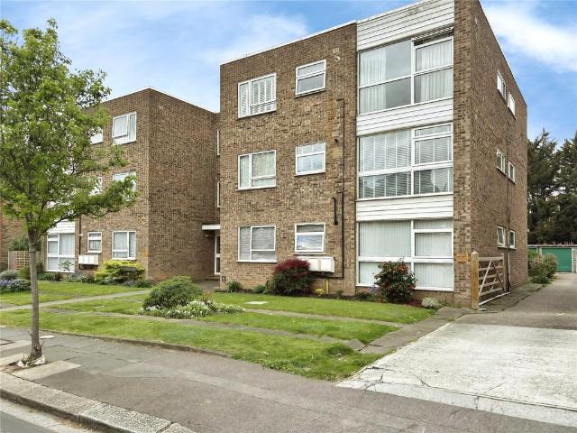 Flat for sale in Well Hall, Greater London