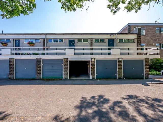 Flat for sale in Beckenham, Greater London