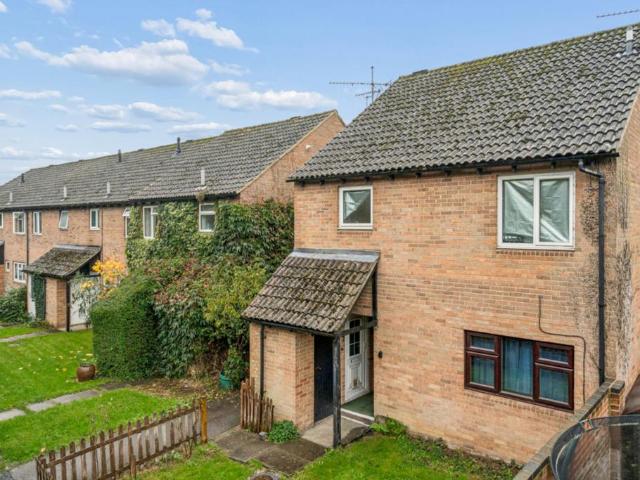 Flat for sale in Marlow, Buckinghamshire