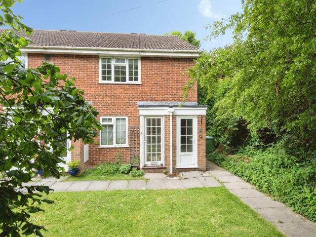 Flat for sale in Salehurst and Robertsbridge, Heathlands