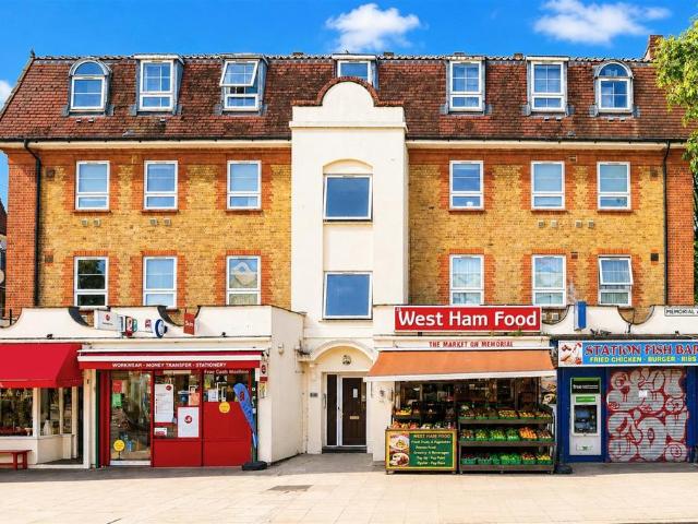 Flat for sale in West Ham, Greater London