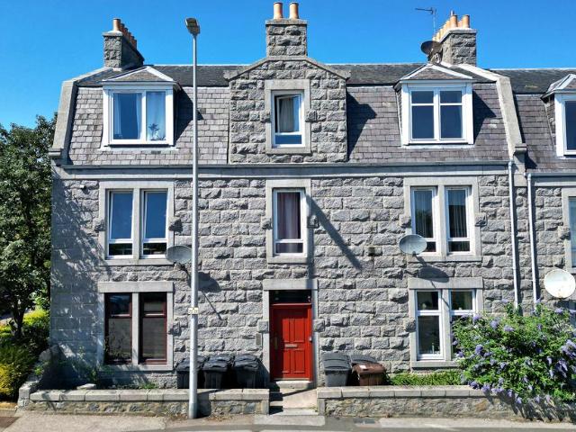 Flat for sale in Ballindoch, Scotland