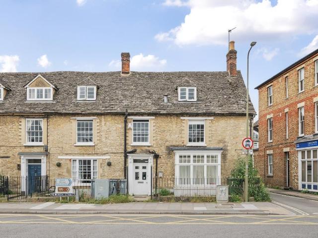 Flat for sale in Black Bourton, Oxfordshire