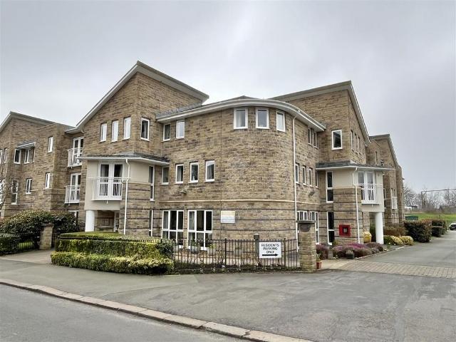 Flat for sale in Little Padfield, Charlesworth