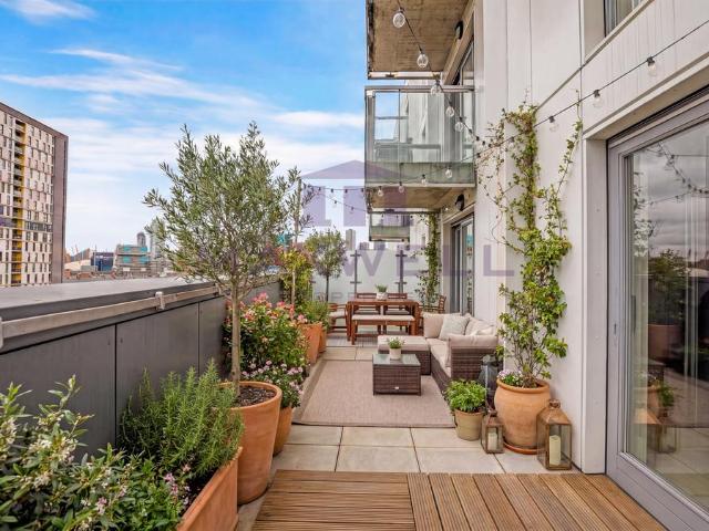 Flat for sale in Poplar Grove, Isle Of Man