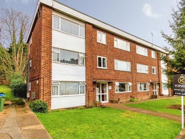 Flat for sale in Portswood Park, City Of Southampton