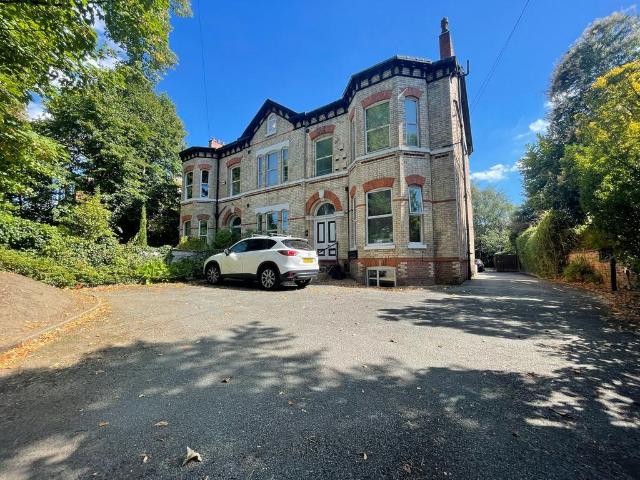 Flat for sale in Georgia, Greater Manchester
