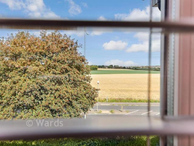 Flat for sale in Dumpton, Thanet