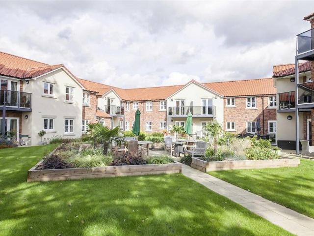 Flat for sale in Pocklington, East Riding Of Yorkshire