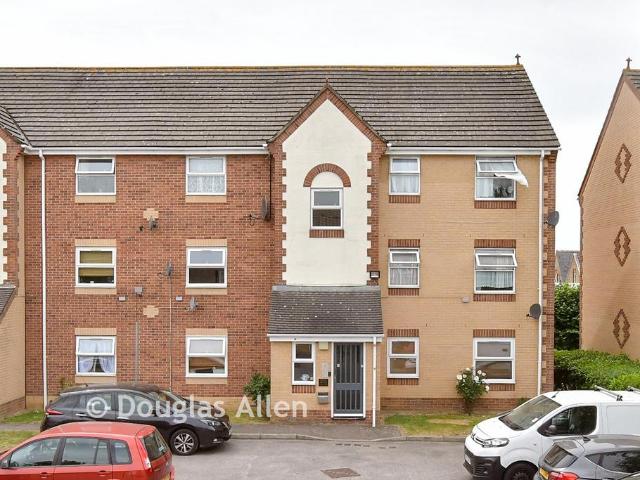 Flat for sale in Chadwell Heath, Isle Of Man