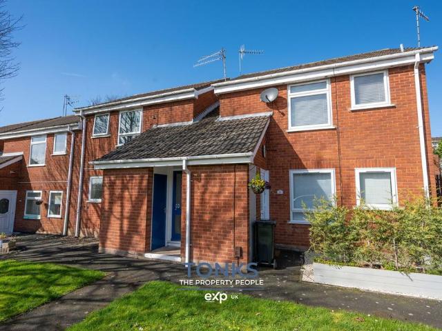 Flat for sale in Brierley Hill, West Midlands