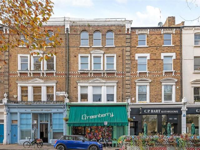 Flat for sale in Chalk Farm, Primrose Hill