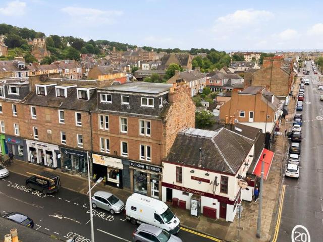 Flat for sale in Broughty Ferry, Scotland
