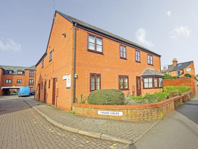 Flat for sale in Stratford-upon-Avon, Alderminster