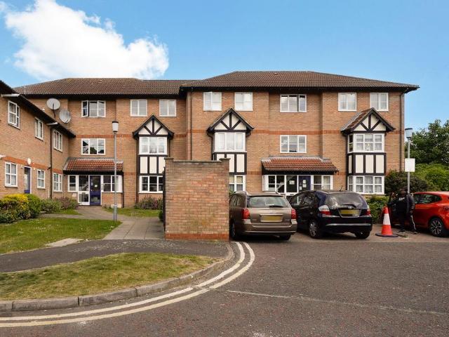 Flat for sale in Chadwell Heath, Isle Of Man