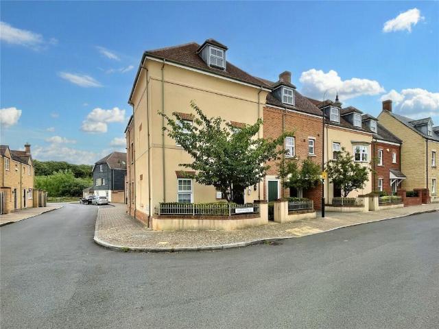 Flat for sale in East Wichel, Swindon