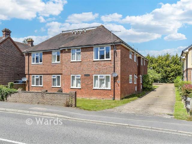 Flat for sale in Sandown Park, Kent