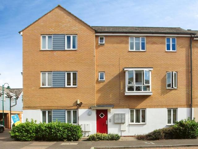 Flat for sale in Hampton Hargate, Peterborough