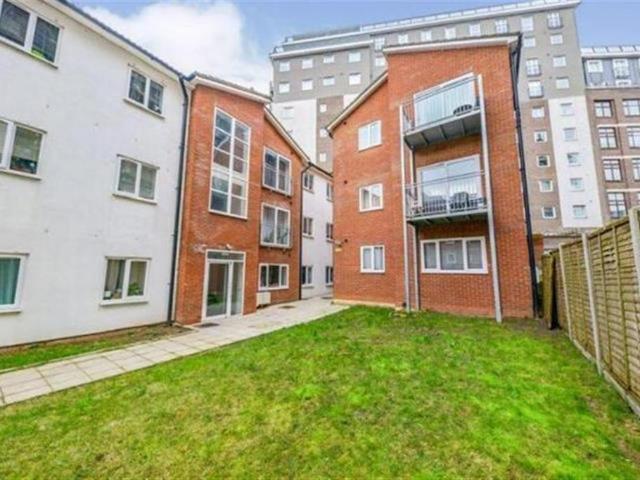 Flat for sale in Spring Park, Luton