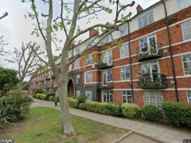 Flat for sale in Rotherhithe, Greater London