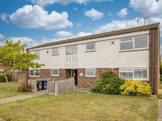 Flat for sale in St. Peter's, Acol