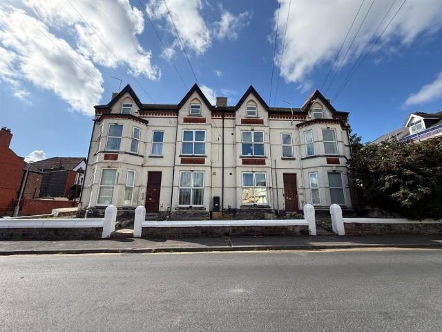 Flat for sale in Claughton, Birkenhead