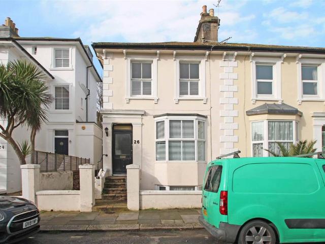 Flat for sale in Aldrington