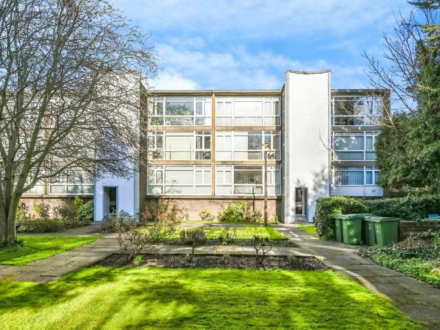 Flat for sale in Sandfield Park, Calderstones