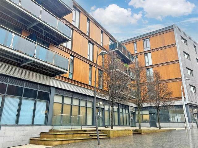 Flat for sale in West Yorkshire