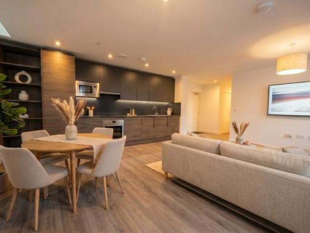 Flat for sale in Walton, Aylesbury
