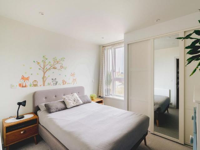 Flat for sale in Feckenham, City Of Bristol