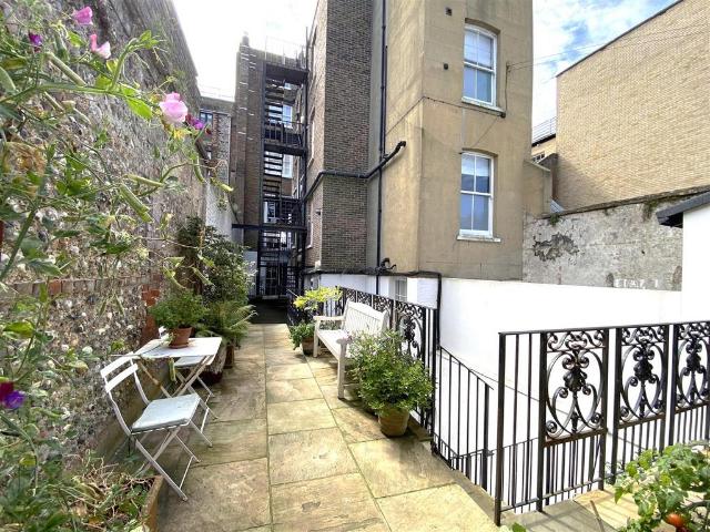 Flat for sale in Brighton Marina Village, Brighton & Hove