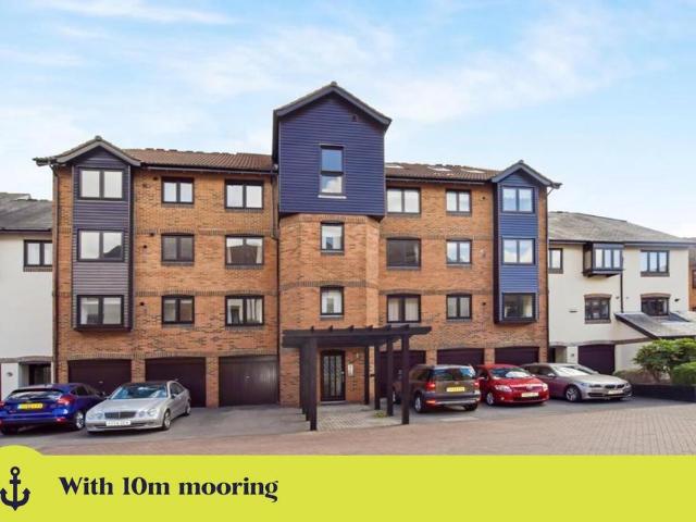 Flat for sale in Ocean Village, City Of Southampton