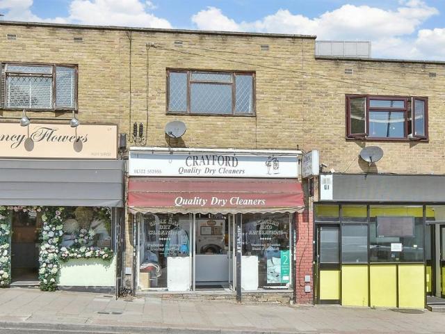 Flat for sale in Crayford, Greater London