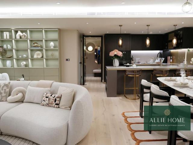 Flat for sale in Chelsea Waterfront, Isle Of Man