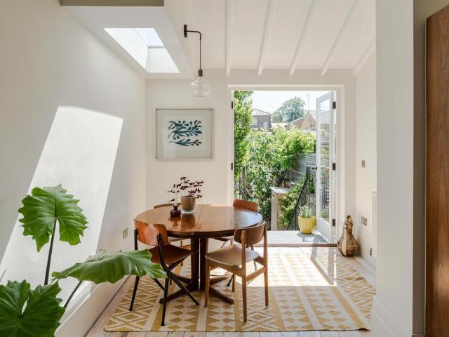 Flat for sale in Highbury, Greater London