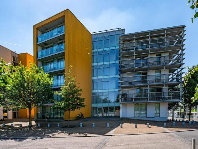 Flat for sale in Hornsey, Greater London