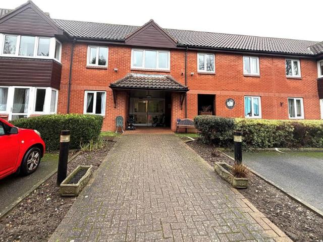 Flat for sale in Combs Ford, Bedingfield