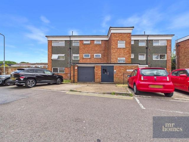Flat for sale in Falcon Lodge, Wales