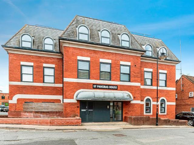 Flat for sale in Riverdene, Priest Down