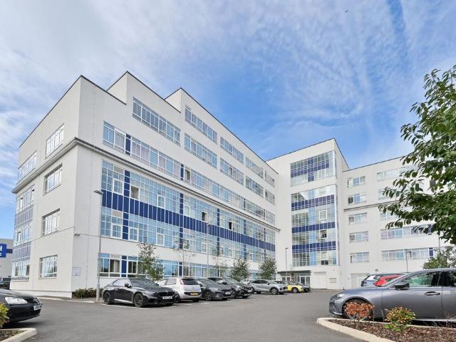 Flat for sale in North Watford