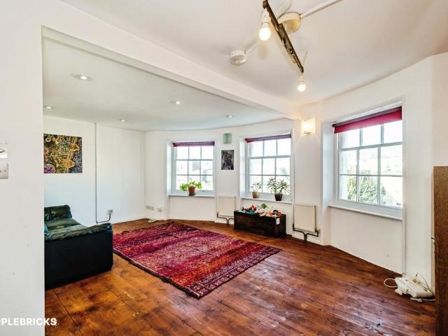 Flat for sale in Brunswick, Hove