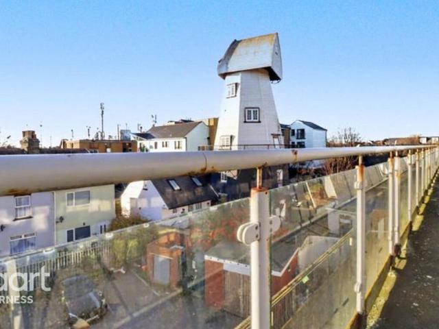 Flat for sale in Sheerness, Oad Street