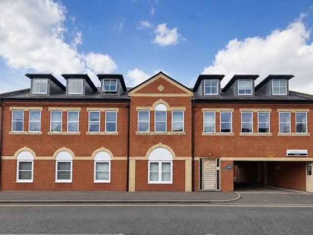 Flat for sale in Clewer Village, Windsor