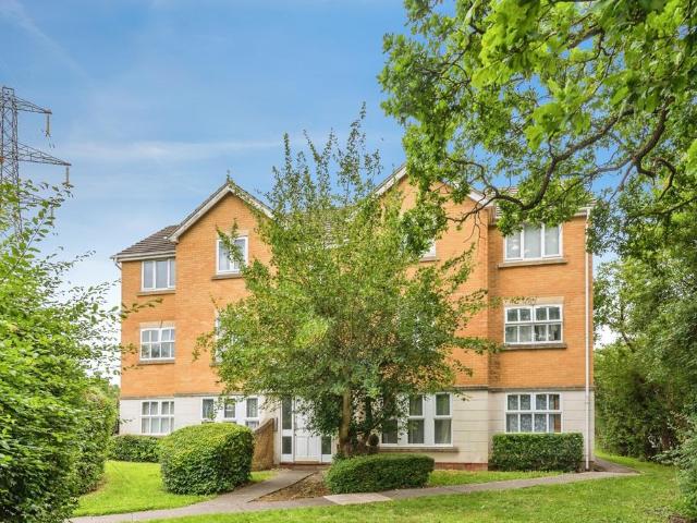 Flat for sale in Abbey Mead, Swindon