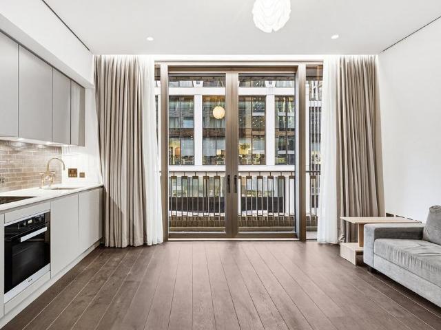 Flat for sale in Westminster, Victoria