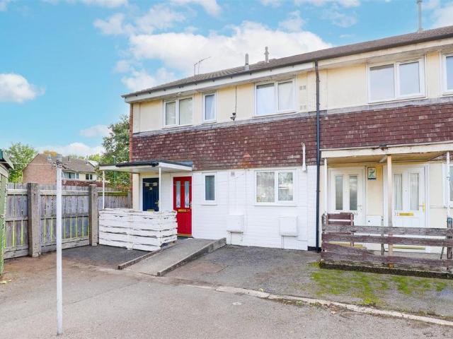 Flat for sale in Haddon, East Midlands