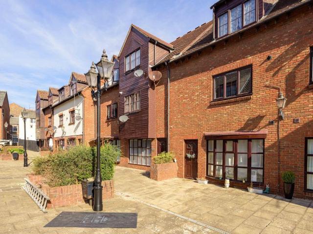 Flat for sale in Wisbech, Four Gotes