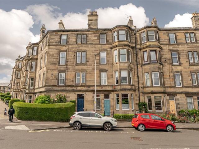 Flat for sale in Broughton, Scotland