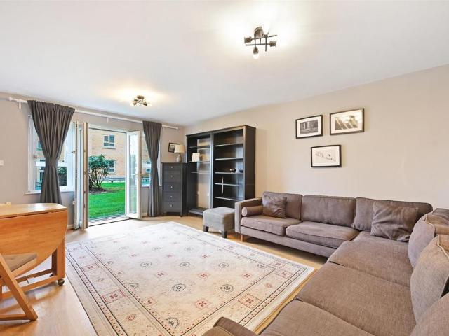 Flat for sale in Colindale, Greater London